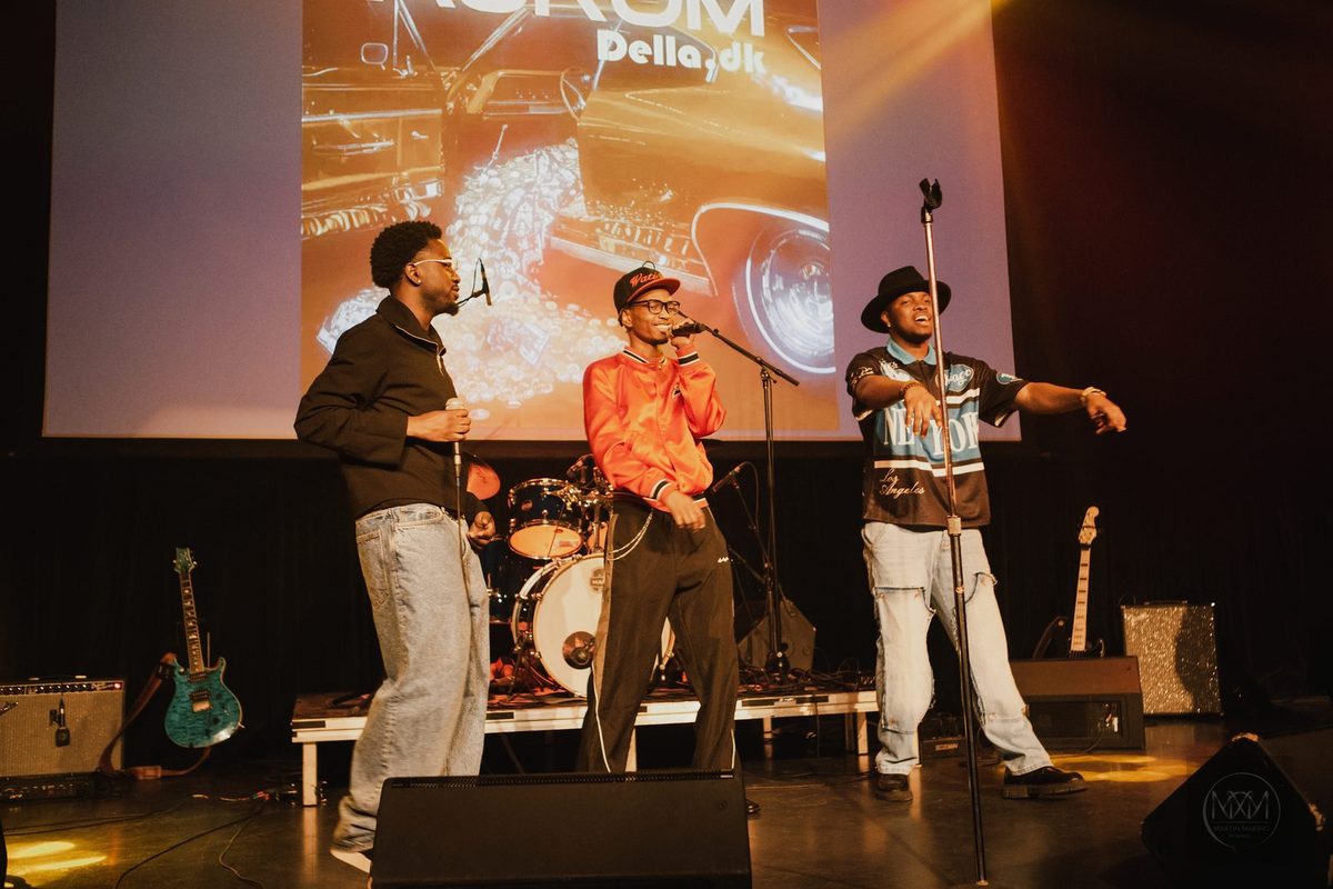 Seka live on stage